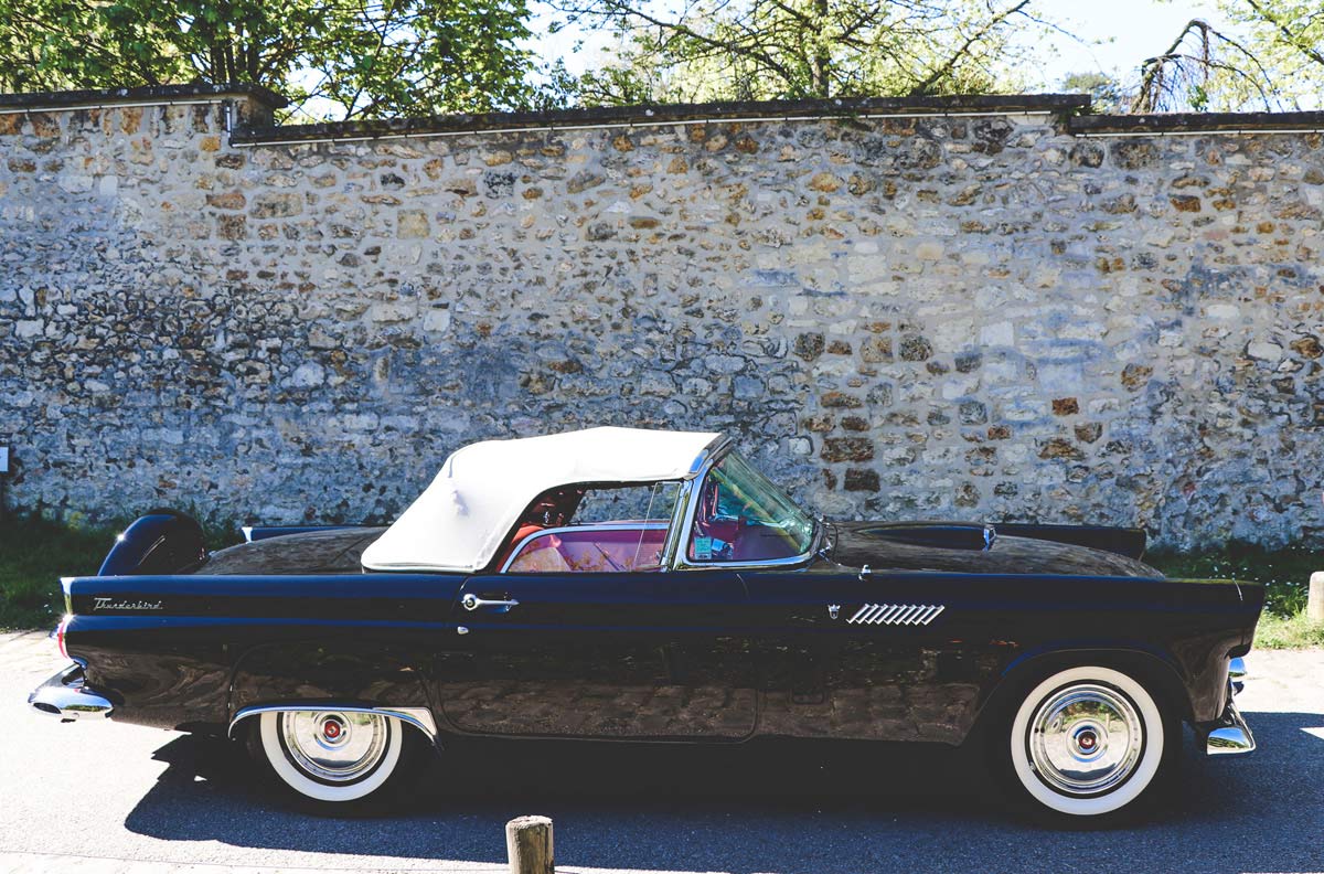 rent a classic car Ford Thunderbird Frank Sinatra